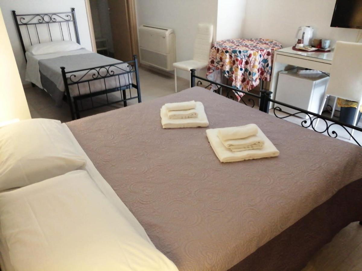 Hotel Dimora Santa Barbara Ferrara Zewnętrze zdjęcie