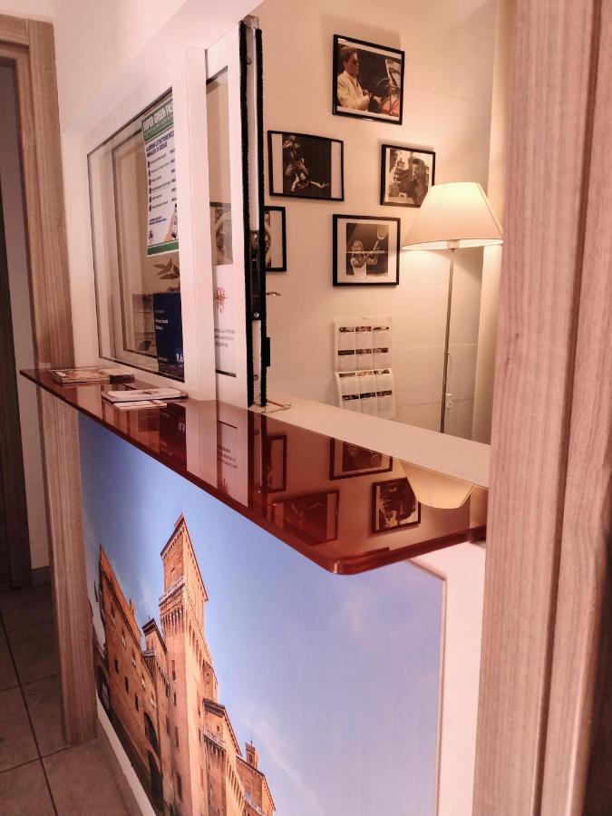 Hotel Dimora Santa Barbara Ferrara Zewnętrze zdjęcie